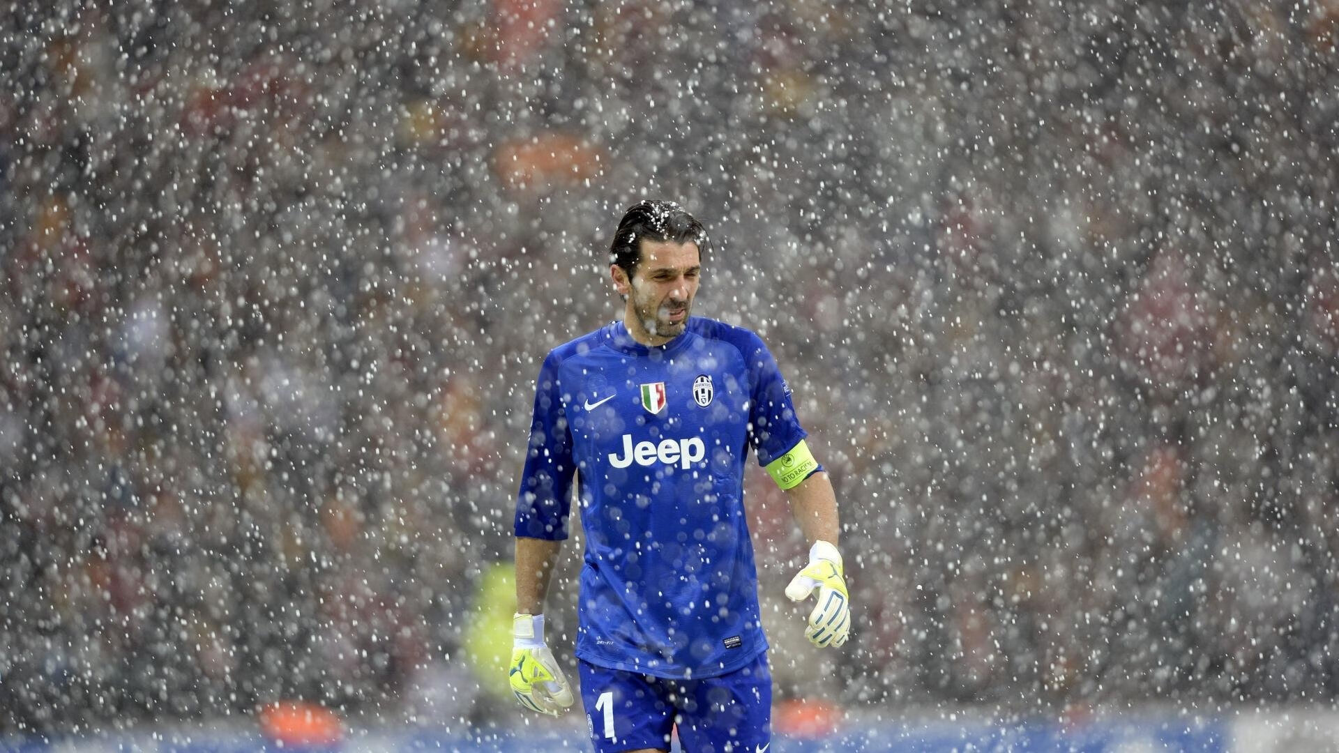 Duomi sports-世界杯预选赛四强战爆出冷门！金州勇士大胜马德里竞技，争冠形势突变  第1张